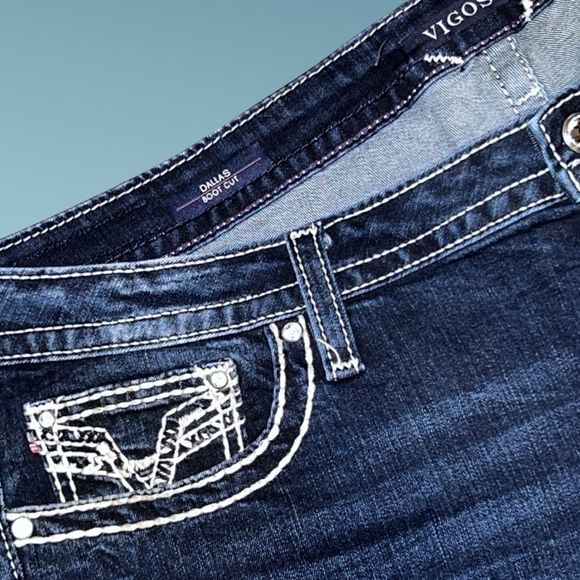 Plus Size Vigoss Bedazzled Dallas Bootcut Jeans Size 42x31 - Picture 2 of 5